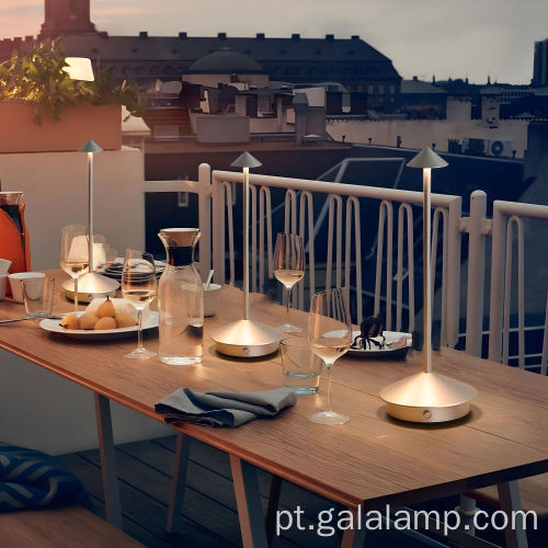 Candeeiro de mesa portátil sem fio regulável por toque